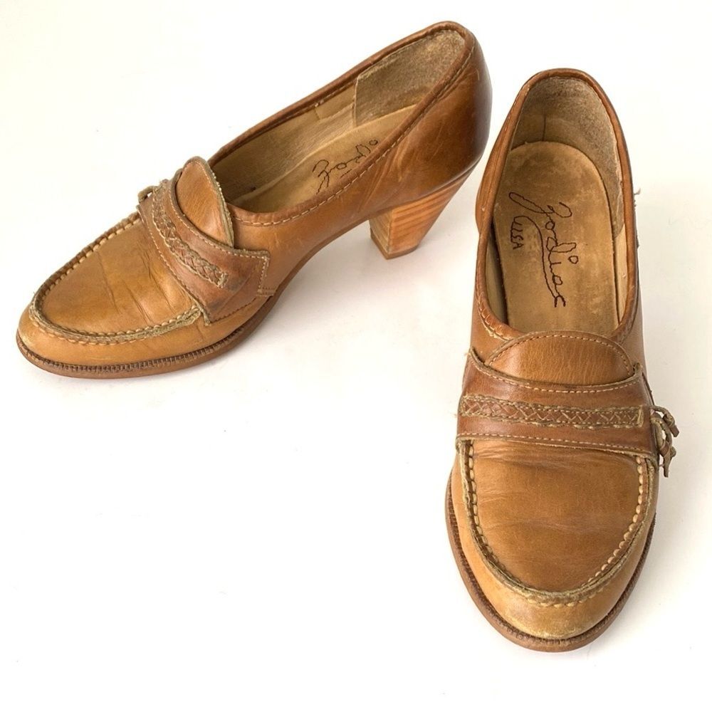 Zodiac USA Vintage Cognac Brown Leather Heels Stacked Wooden Heel